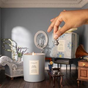 Jo Malone London Special-Edition Lavender & Moonflower Scented Candle